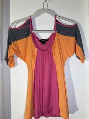 Arden B. Pink and Orange Cold-Shoulder Top